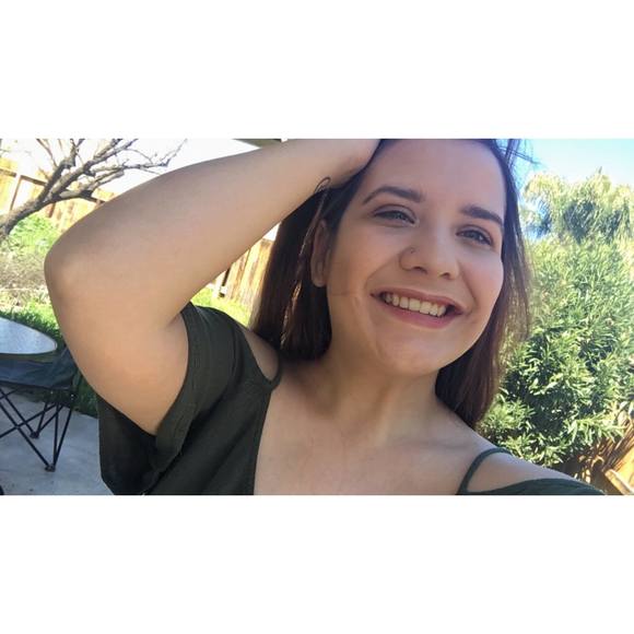 Meet your Posher, Jessika - Picture 1 of 1